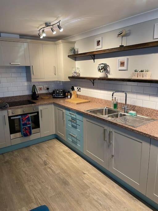 Seaside Modern Apartment Westward Ho!  Esterno foto